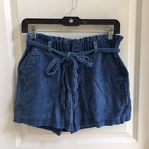 Universal Thread blue shorts